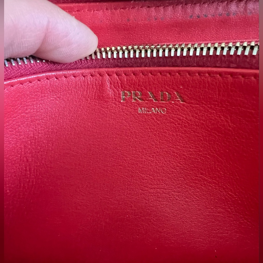 🔴Authentic PRADA Red Wallet🔴 - Picture 7 of 13